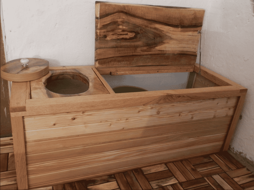 compost toilet